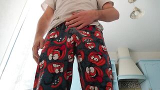 Polish Kitchen Beast Jerks Shaved Monster Cock Gushes Cum Loads