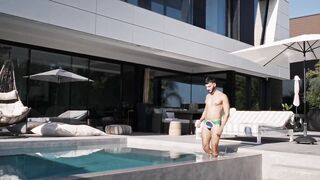 Rhyheim's BBC Chokes Stallion Gushing Cum Destroyed Hole Raw