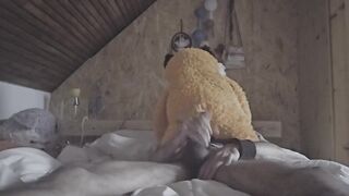 Plush fox love sucked dry by hungry cock