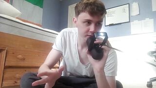 I Love Putting On A Show As A Slut Online — gagging solo gay porn HD