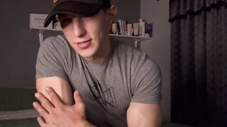 My student can't focus he just stares at my muscles while I teach Spanish