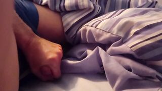 Thick mushroom cock unleashes 5 shot cumshot own face