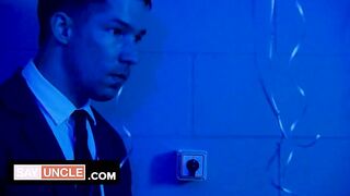 Twinks get monster daddy dicks in freeuse cum bath