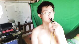 Android vs iPhone fight ends with Asian twink totally destroyed