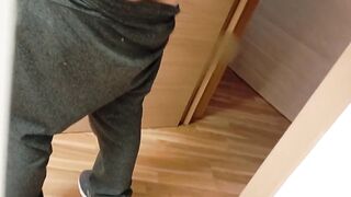 Giant dick overflowed by massive cumshot cleaned up before daddy sees