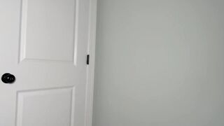Amateur dancer Jiggling fat ass shaking until bouncy with gay sexy dance