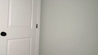 Amateur dancer Jiggling fat ass shaking until bouncy with gay sexy dance