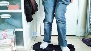 Twink tears his own sleeve making cum spray everywhere