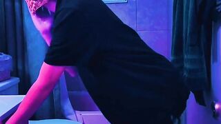 Stressed twink tears up shower stall jerking off alone