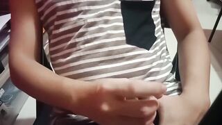 Asian twink destroyed by gooning his huge cockhead on live stream