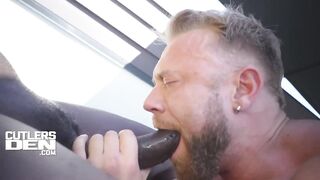 Texas Bull splits Brogan’s hole raw breeding cum drip outdoors