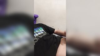 Pang sends his boyfiie a dirty handjob