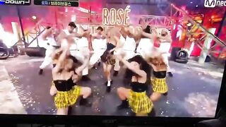 On the ground Semen splashes the ground Kpop handjob twink solo