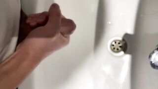 Asian twink’s massive load explodes in slow motion