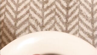 Japanese twink boy cumshot in toilet solo masturbation raw cum gushing eruption