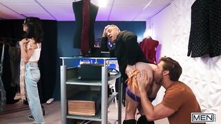 Mateo Tomas Takes Dom King's Big Cock In His Horny Tailor Roleplay And Sucks It Raw