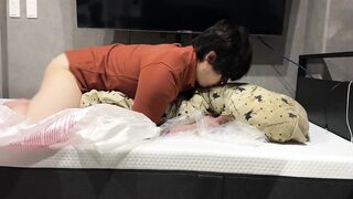 Raw deep kiss on futon drives huge cumshot asian twink gags messy