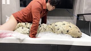 Raw deep kiss on futon drives huge cumshot asian twink gags messy