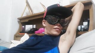 Asian twink’s armpit exposed and slime daks leaking thick cumshot solo