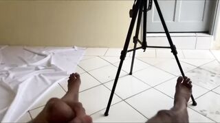 Husband's twitching handjob fucks me raw in public