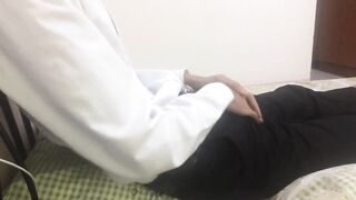 Twink college stud packs thick pillow between thighs raw solo fuck
