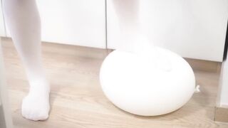 White Sox Boy 7 stepped on balloon and flipped his fat feet to cum