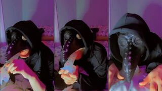 Femboy plague doctor blows a sloppy Halloween cock