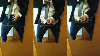 Twink jerks off raw cumshot leaks