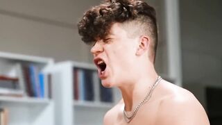 Cole Link destroys Twink Zane’s tight asshole raw doggy style