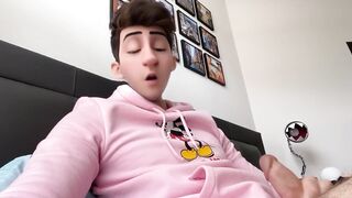 Filtred Twink Gags Pillow With His Big Cocks
