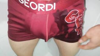 Desperate pissing in underwear close-up full flood gay twink bragas solo