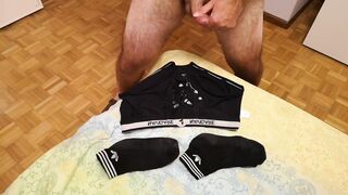 Cicci77 unloads thick fetish cum deep in gay underwear