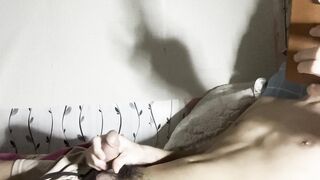 Bored Pinoy Twink Jerks Malaking Burat to Maraming Tamod Explosion