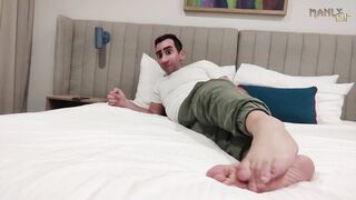 Step son worships step dad’s thick dick in raw webcam craving