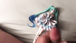 Hatsune Miku gets destroyed with a big gay cumshot from a huge cock