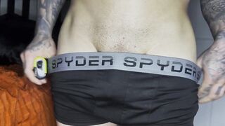 Straight guy reveals his huge bubble butt in POV solo fuck