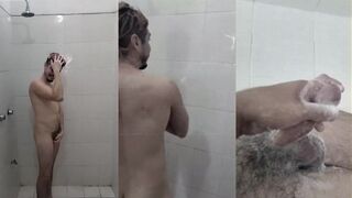 My straight friend gets destroyed showering with a gay handjob