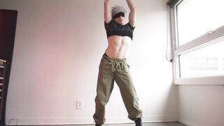 Gojo satoru stripping in leather blindfolded dance solo muscle twink