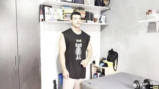 Spanish flexing muscle guy gets destroyed by his own toy