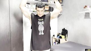 Spanish flexing muscle guy gets destroyed by his own toy