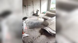Worker Gets Fucked Raw Under Construction House in Medellín
