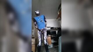 Venom surprises you with his HUGE cumshot in suit cosplay