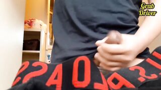 Pinoy grab driver ruined his used underwear with explosive load