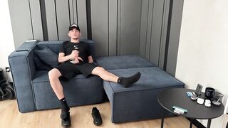 Nike socks gay dude blew his load big dick cumshot