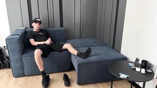 Nike socks gay dude blew his load big dick cumshot
