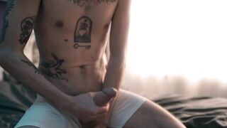 Big dick edge until cumshot ruins my morning wood jacking