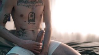 Big dick edge until cumshot ruins my morning wood jacking