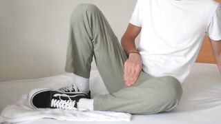 Vans Skater Boy Gets His Abs Ruined With Sticky Cum