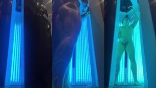 Sunbed Wanking british lad with phat ass and big dick