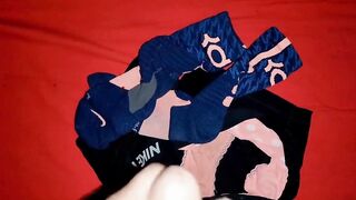 Step sis squirted while jerking off in gym shorts
